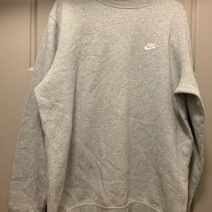 NIKE Embroidered Spellout Sweatshirt